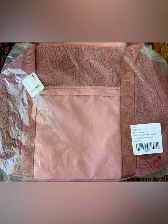 Free People Movement ~ Slopes Sherpa Duffle Bag ~ Gem ~ * NWT - Picture 2 of 8